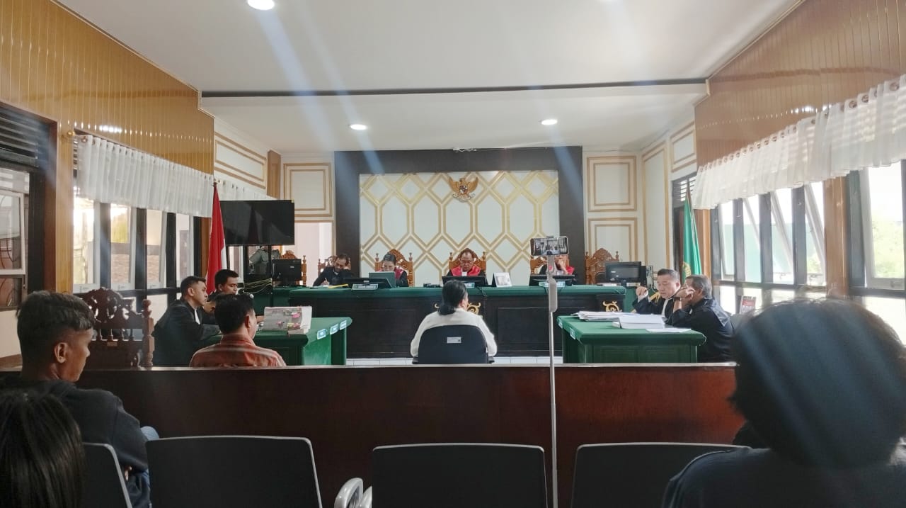 Suasana persidangan.